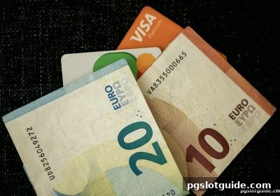 pg电子游戏用户必读：数字资产充值与提现的核心差异与最低限额解析