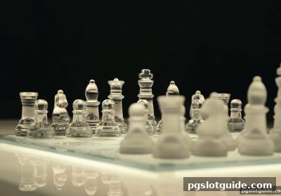 pg电子游戏国际象棋看盘教学精讲:从经典名局到实战串关