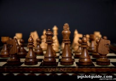 围棋围空效率进阶：从亏损弥补到全局掌控，pg电子游戏带你探索棋道智慧