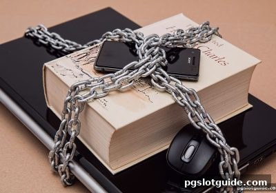 pg电子游戏深度解析：如何识破虚假平台陷阱，安全畅享中超直播
