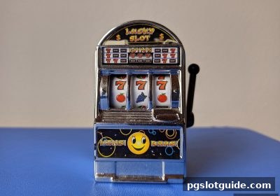 pg电子游戏揭秘：红中麻将特殊符号的规则、概率与策略全解析